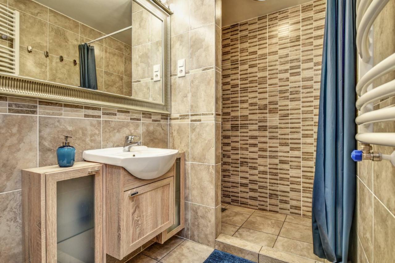 Center Businessclass Apartment Budapest Bagian luar foto